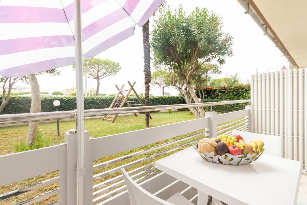 Yachting Residence Lignano Sabbiadoro Exterior photo